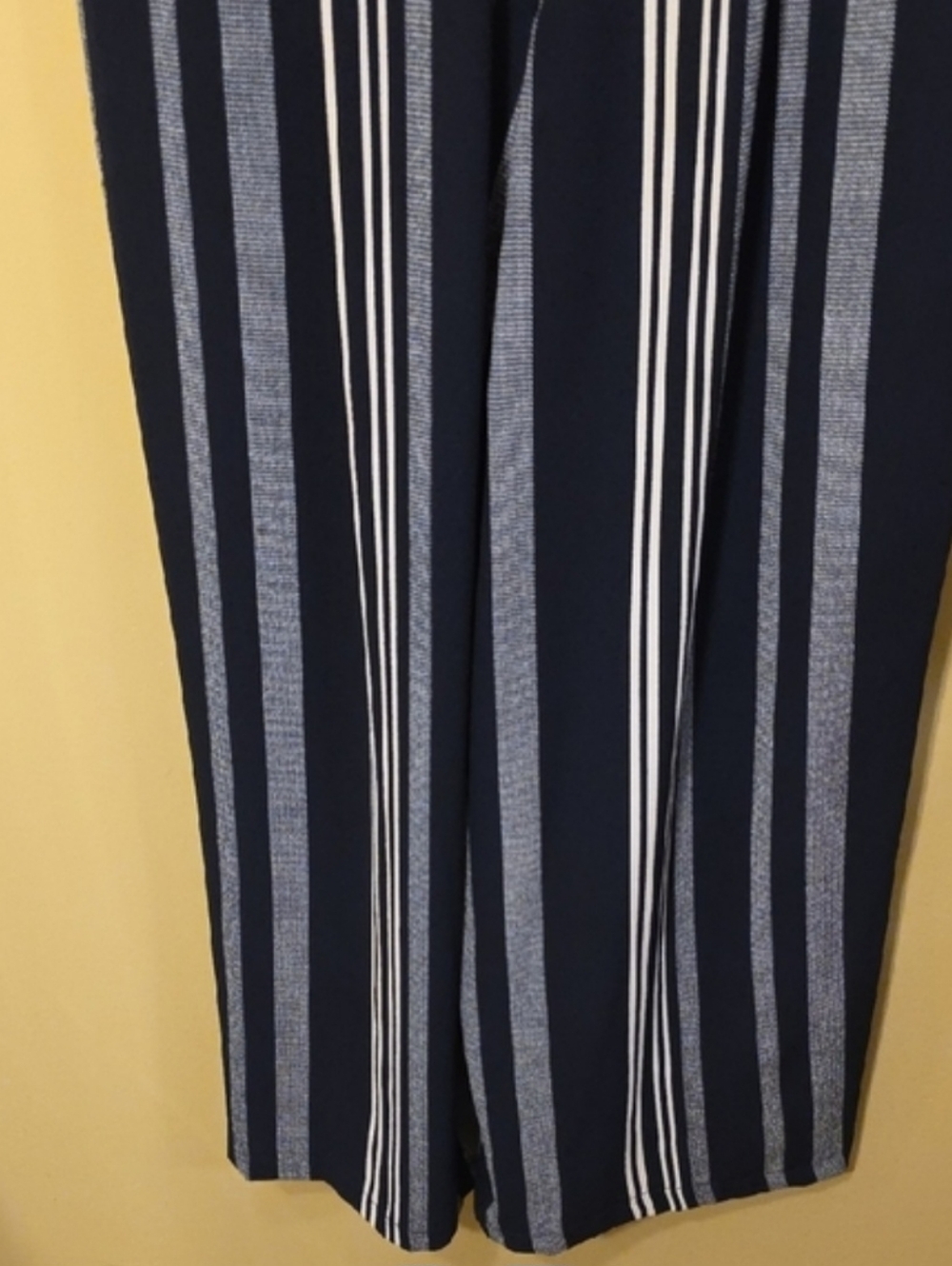 LIKE-NEW Size Small Elegant Navy & White Striped Romper Wide Leg Jumpsuit - Picture 12 of 15